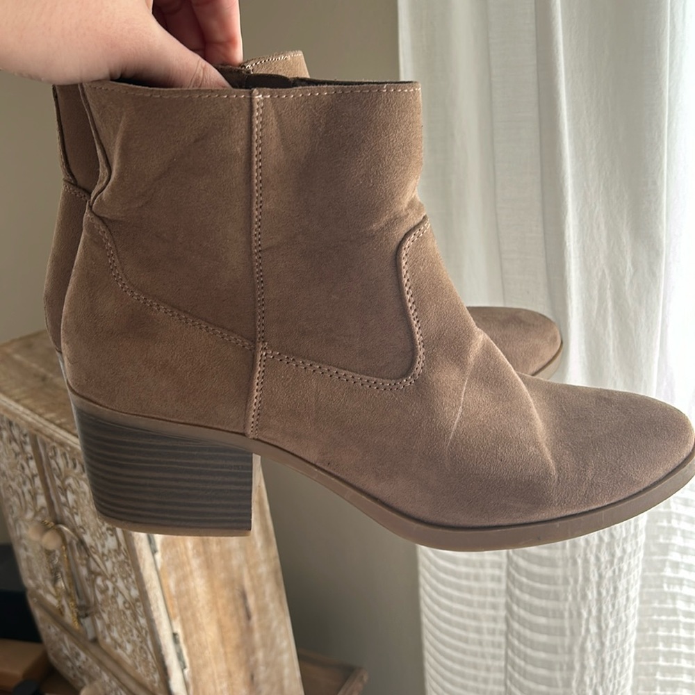 Ankle boots